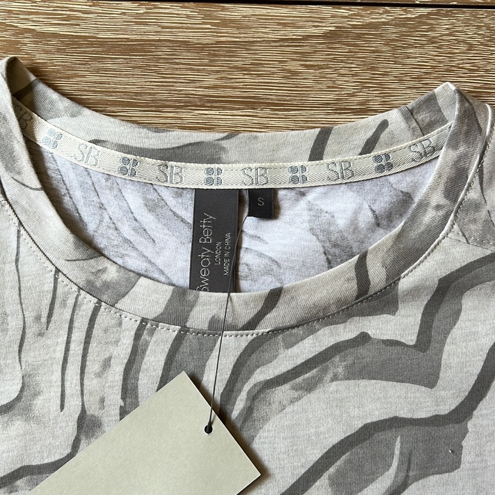 Sweaty Betty Essential T-Shirt - Picture 10 of 12